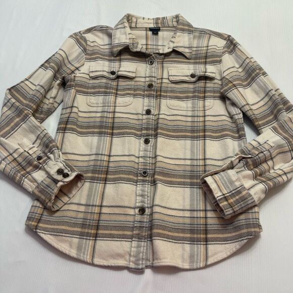 Patagonia Organic Cotton Plaid Button Up Shirt Size Small - Picture 1 of 9